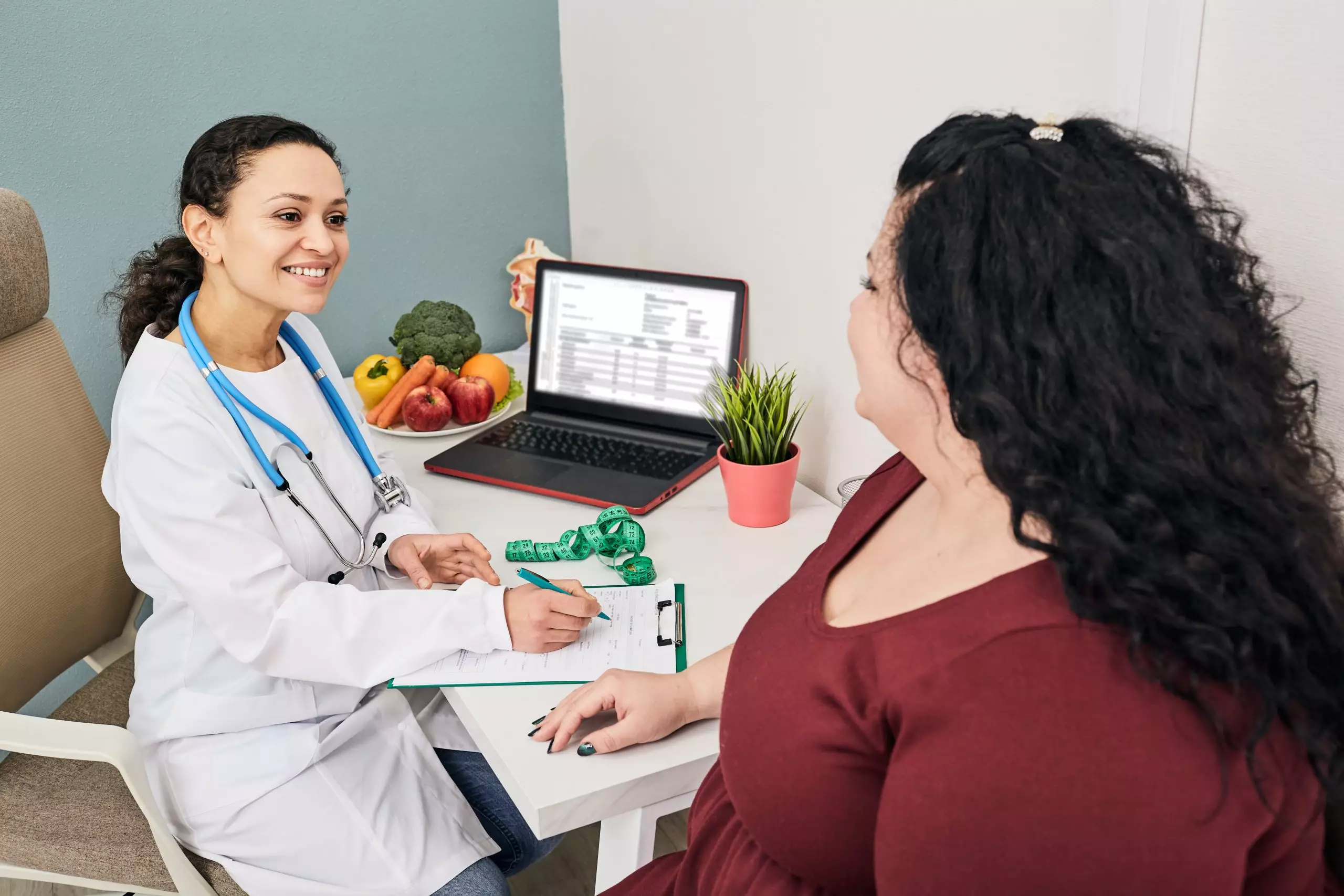 Renal Dietitian Consultation with a Stage 4 CKD Female Patient
